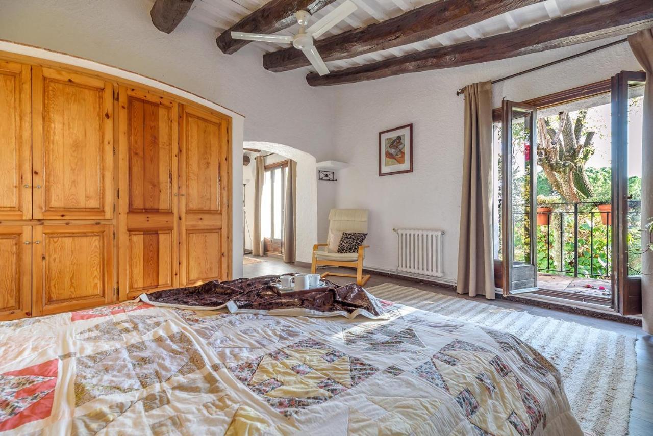Masia Can Manent Del Bosc S XVIII Santa Eulalia de Ronsaná Eksteriør billede