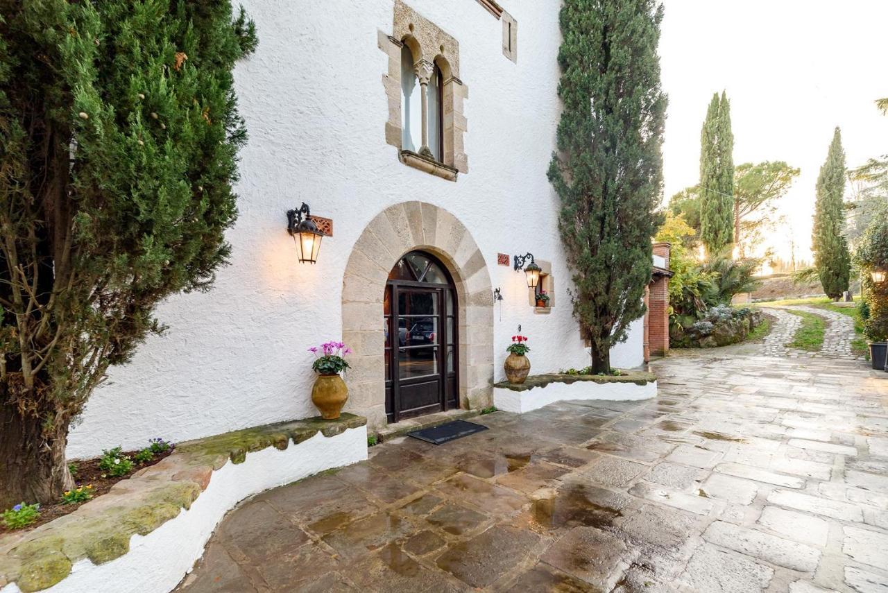 Masia Can Manent Del Bosc S XVIII Santa Eulalia de Ronsaná Eksteriør billede