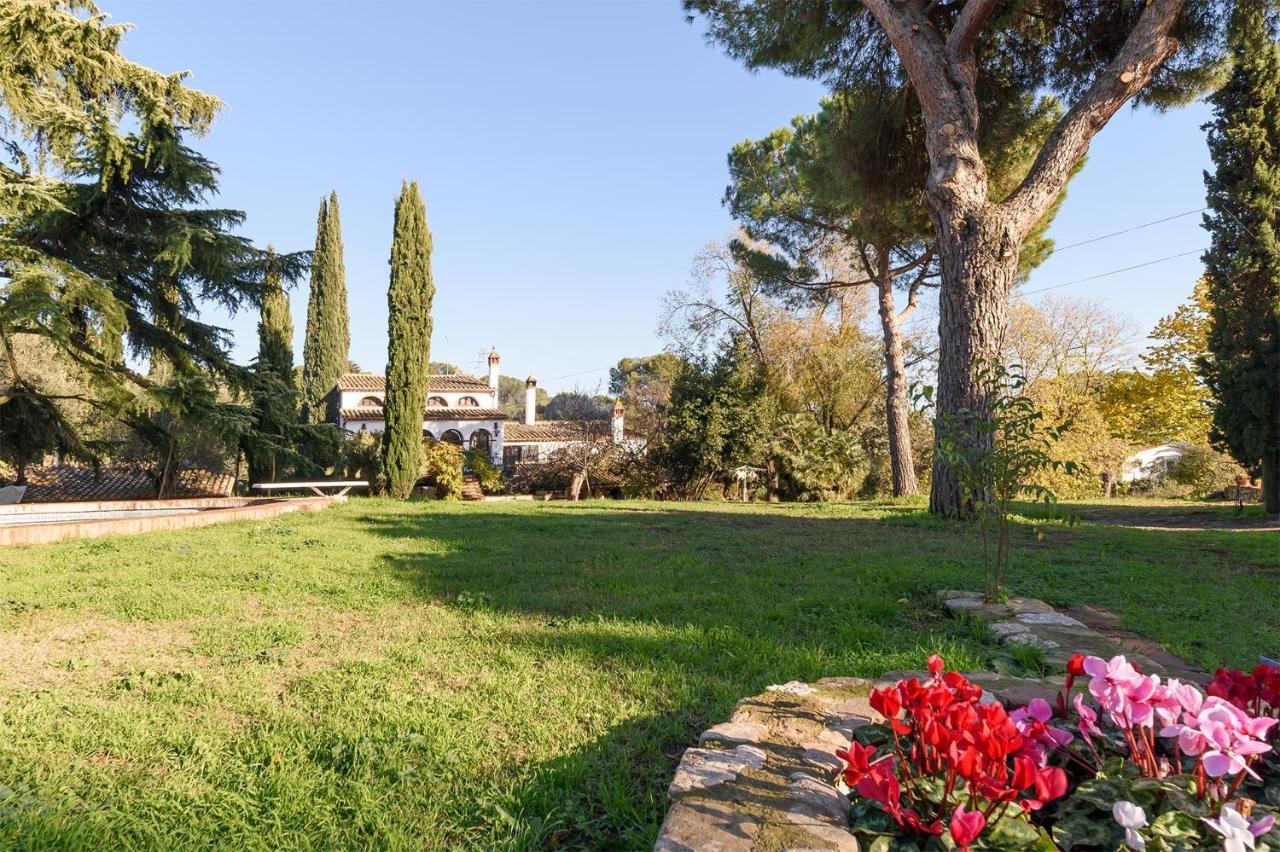 Masia Can Manent Del Bosc S XVIII Santa Eulalia de Ronsaná Eksteriør billede