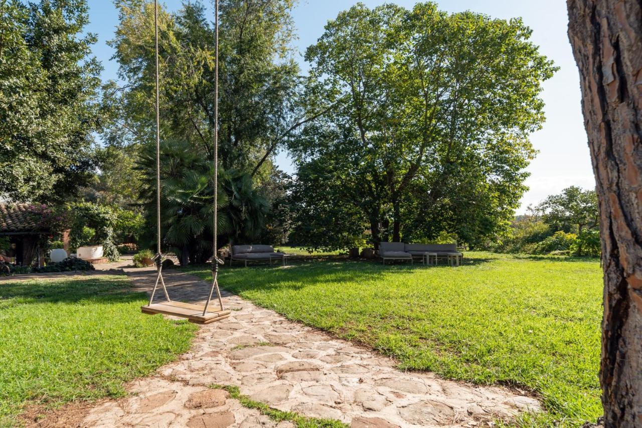 Masia Can Manent Del Bosc S XVIII Santa Eulalia de Ronsaná Eksteriør billede