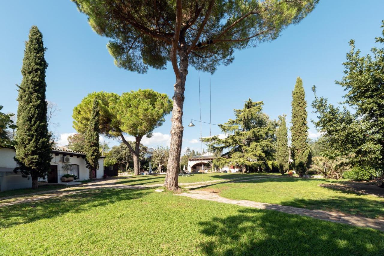 Masia Can Manent Del Bosc S XVIII Santa Eulalia de Ronsaná Eksteriør billede